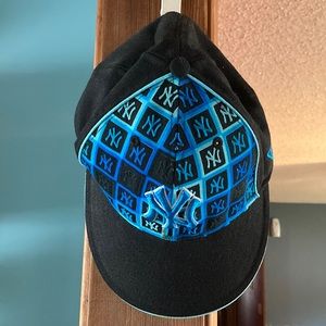 Mens NY Yankees Baseball Cap